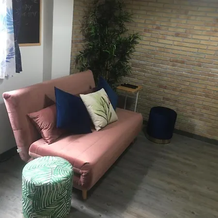 Charming Elise- Close To Station Milan